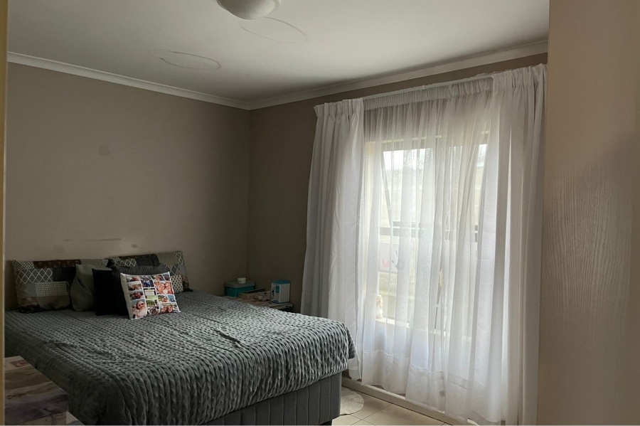 To Let 2 Bedroom Property for Rent in Brackenfell South Western Cape
